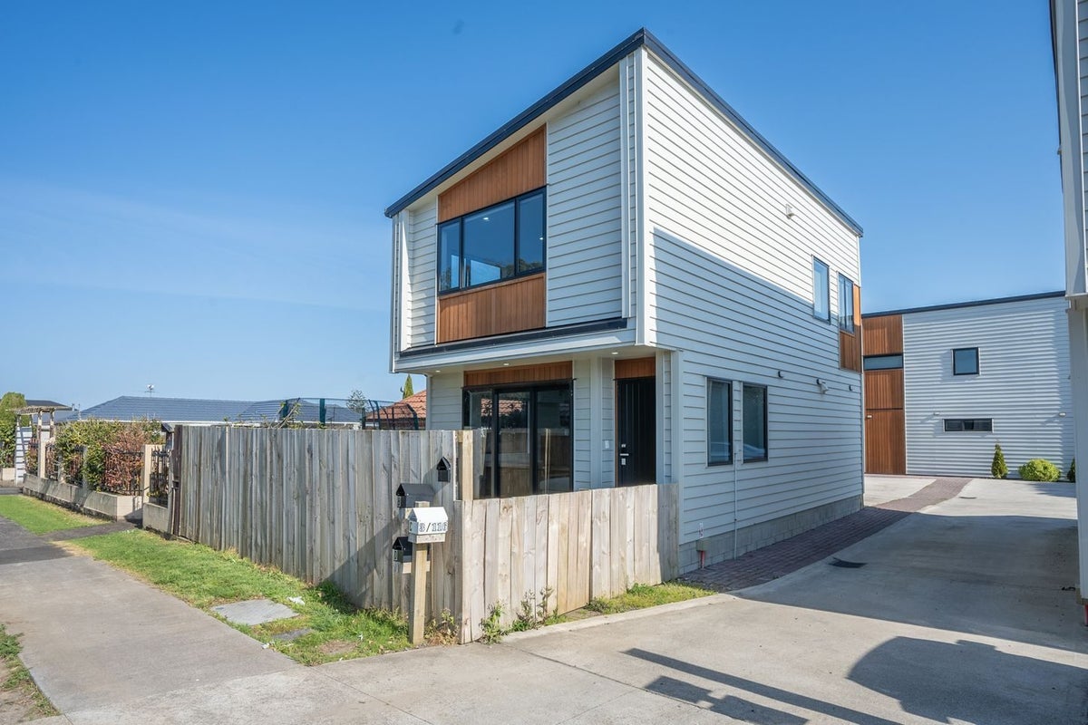 1/116 Buckland Road, Mangere East, Auckland - Carousel 2