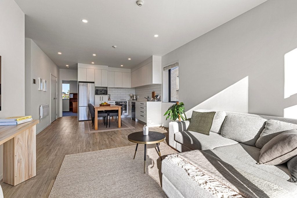 207/165 Lake Road, Northcote, Auckland - Carousel 2