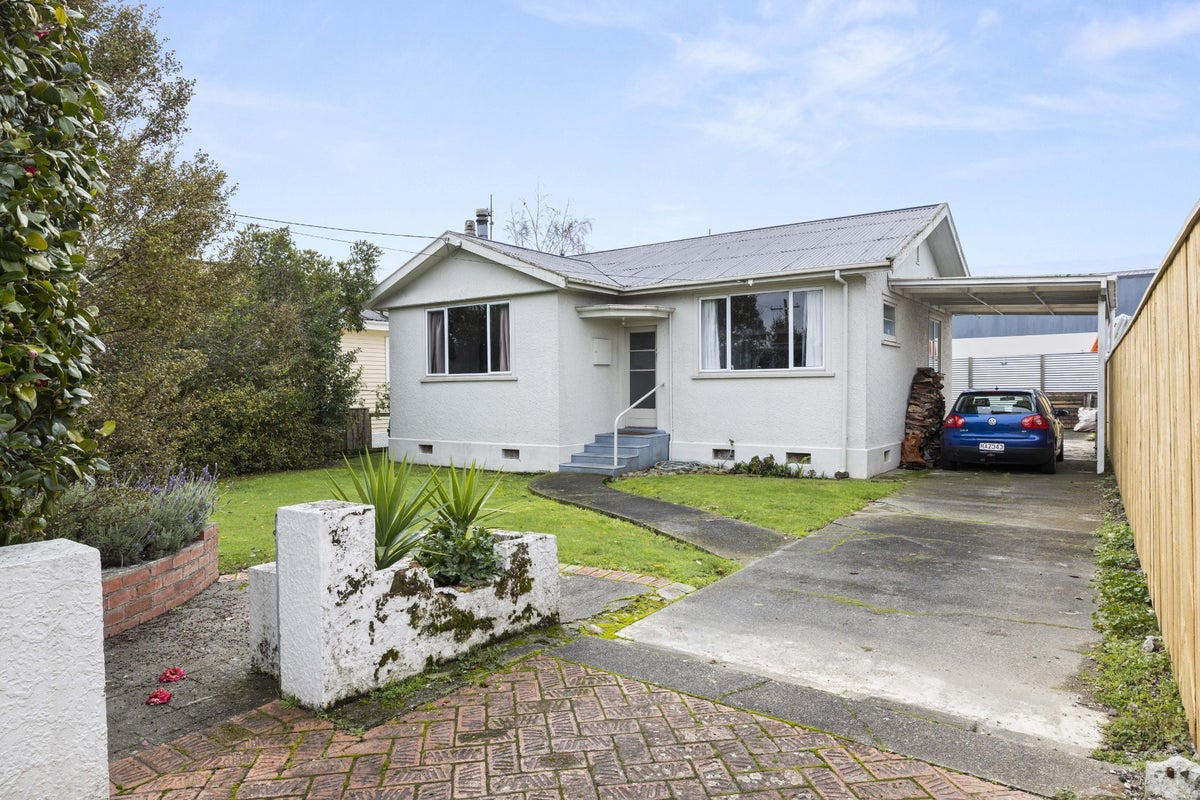 6 Waltons Avenue, Kuripuni, Masterton - Carousel 1