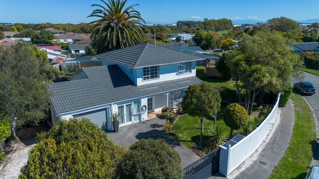 5 Bidwell Place, Hillmorton, Christchurch - Carousel 1
