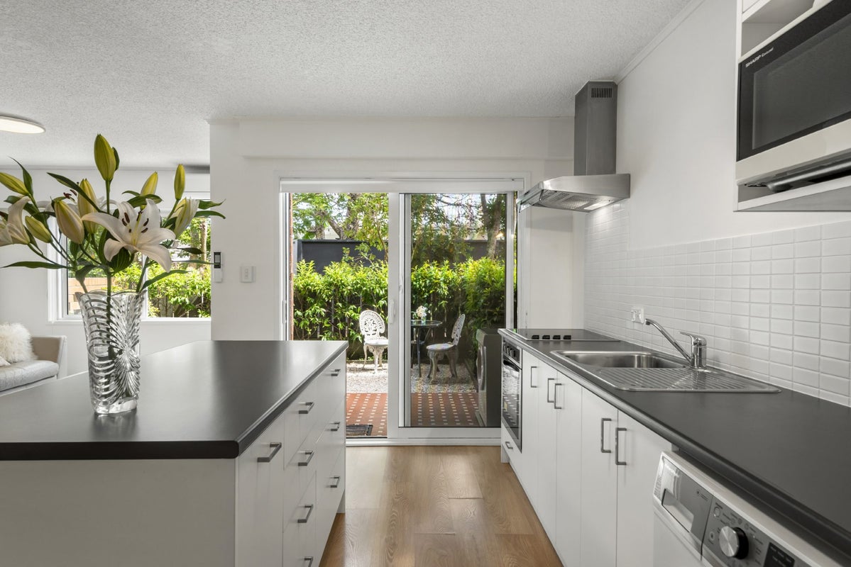 4/83 Lake Road, Devonport, Auckland - Carousel 1