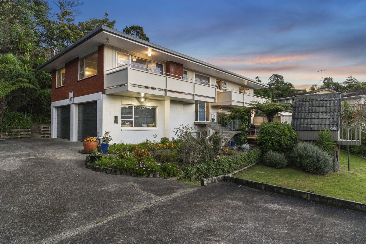 56 Mayfair Crescent, Mairangi Bay, Auckland - Carousel 41