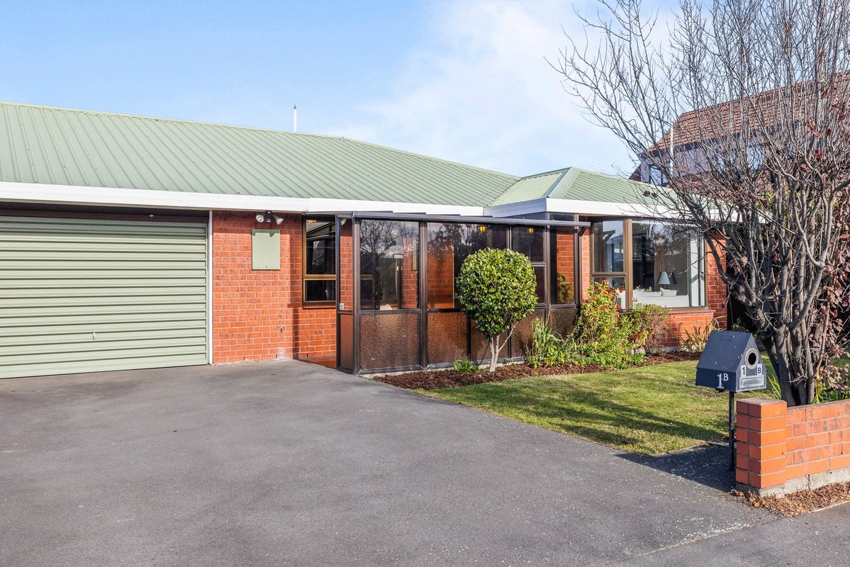 2/1 Alvarez Place, Somerfield, Christchurch - Carousel 1