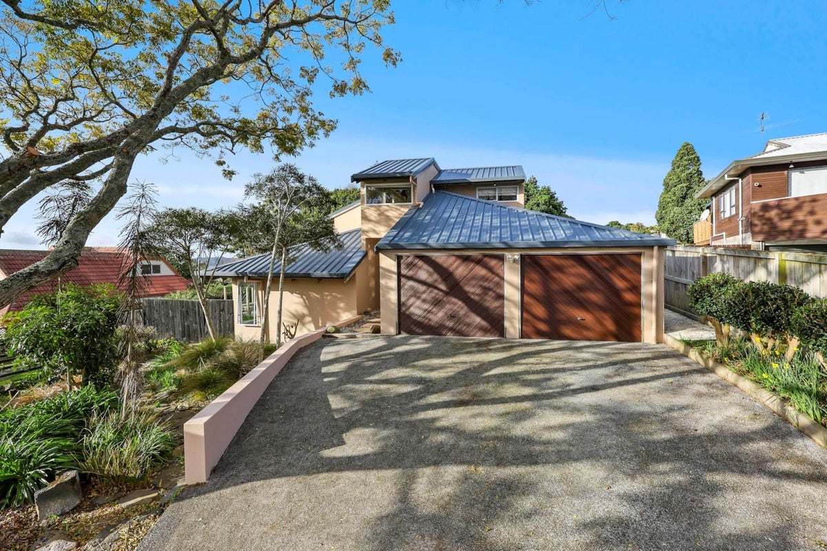 10 Rakaia Rise, Clover Park, Auckland - Carousel 2
