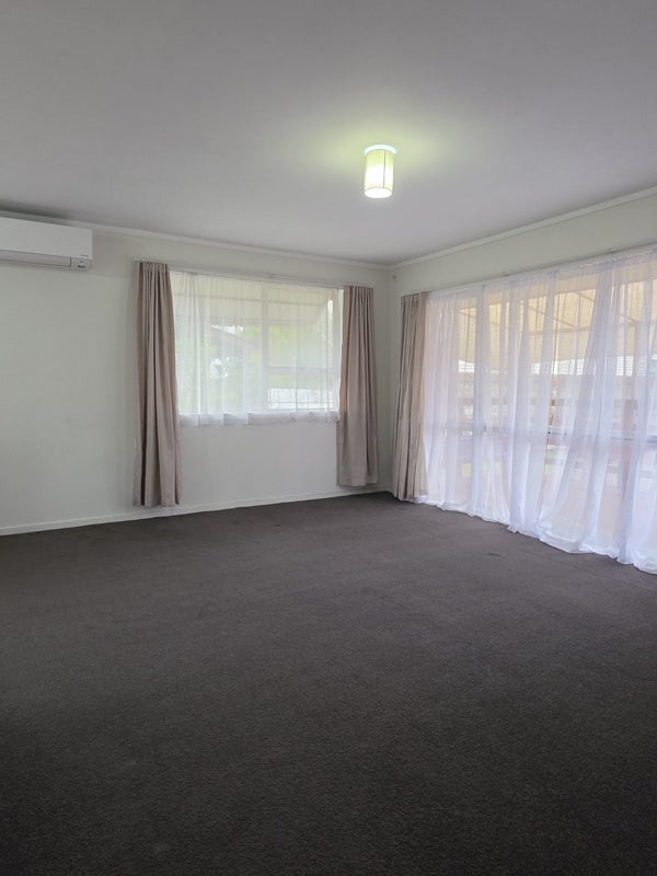 1/110 Firth Street, Hamilton East, Hamilton - Carousel 2