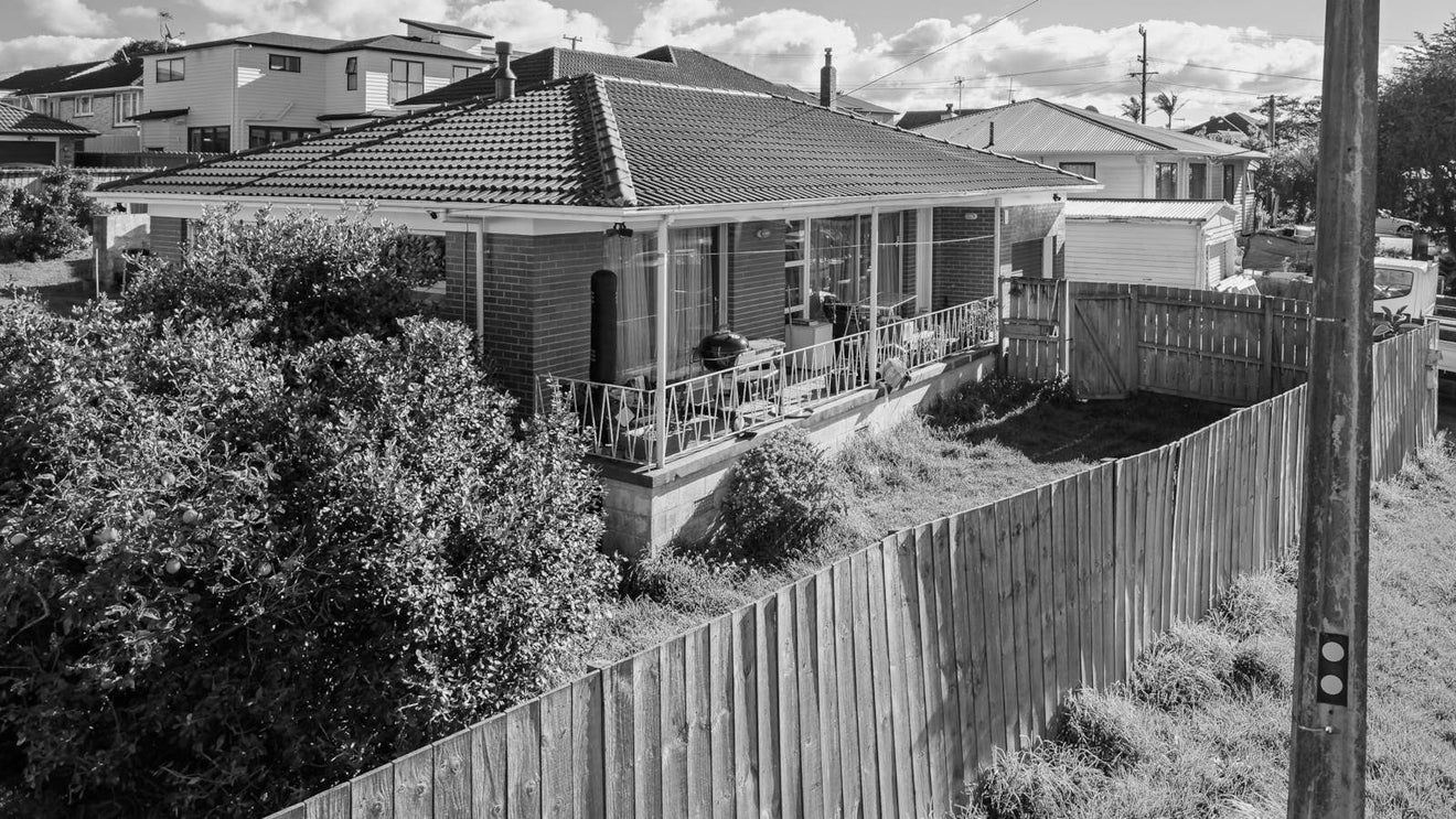 1/16 Marion Avenue, Mount Roskill, Auckland - Carousel 1