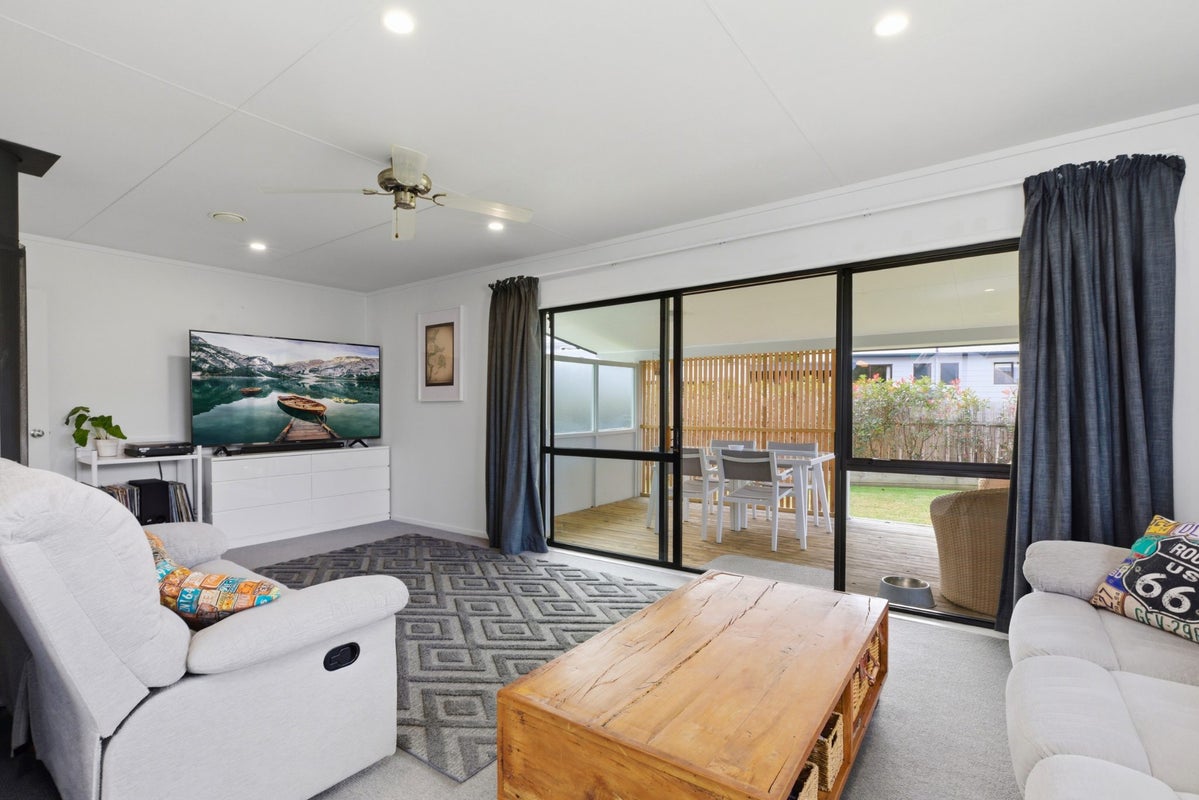27 Sylvania Drive, Matua, Tauranga - Carousel 2