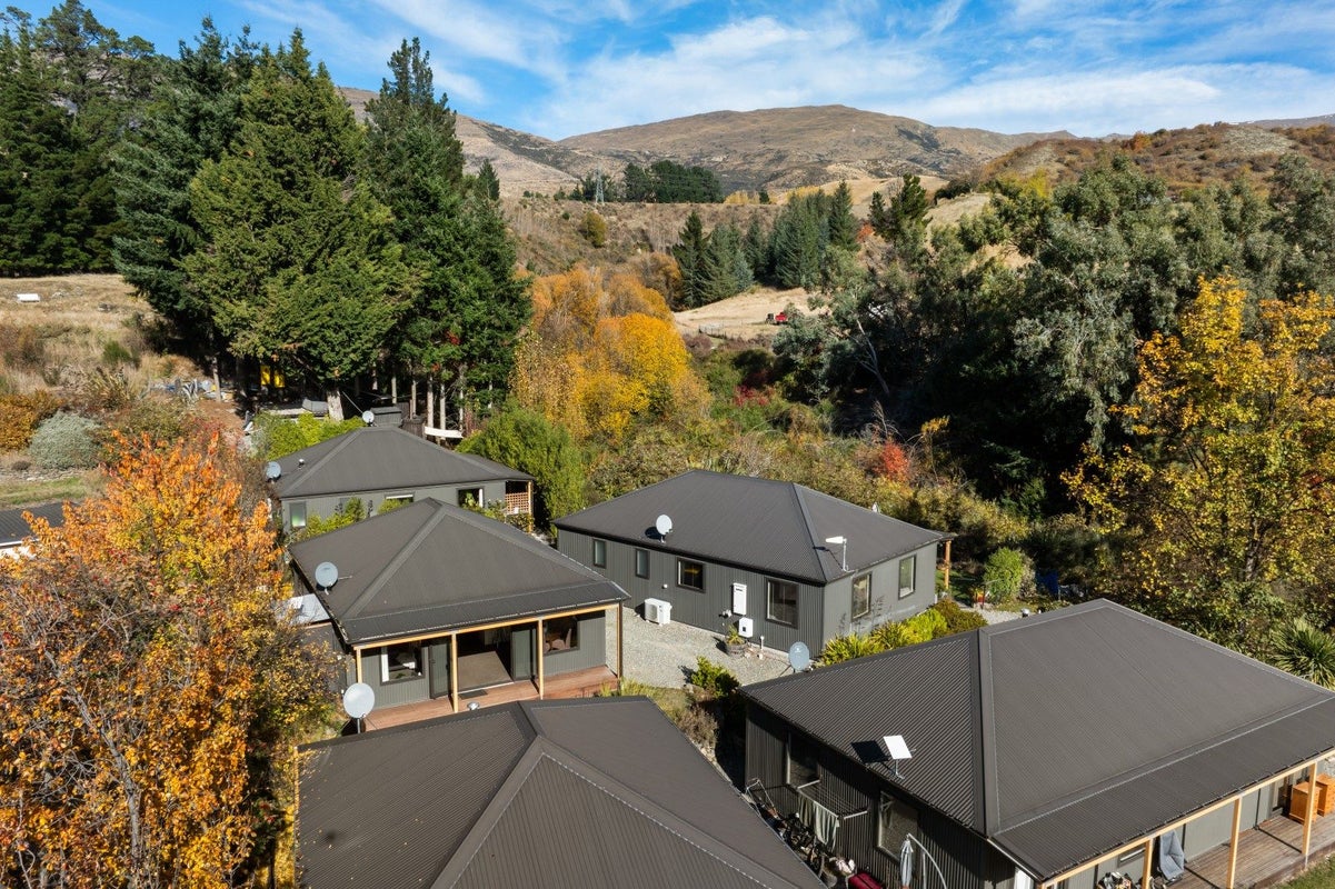 10D Coal Pit Road, Gibbston, Queenstown - Carousel 1