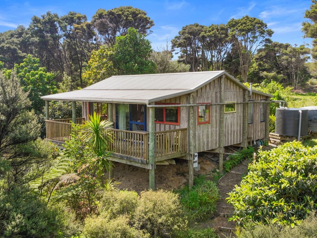 6 Thelma Road South, Mangawhai Heads, Mangawhai - Carousel 1