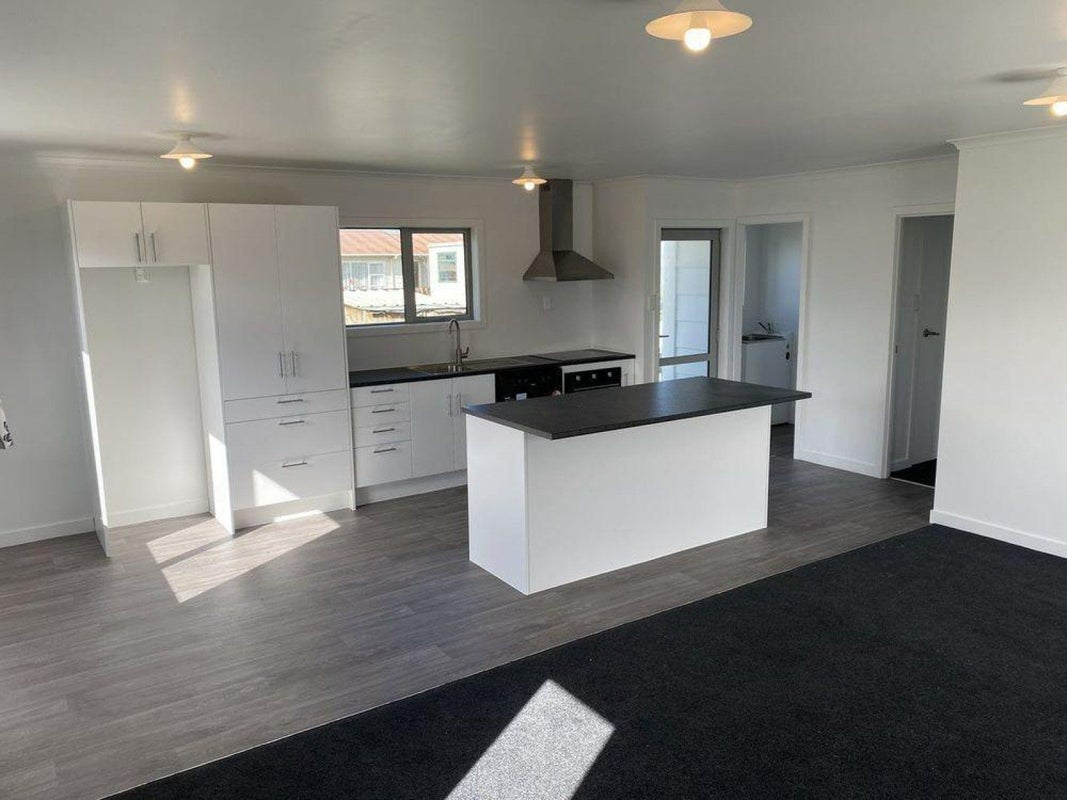 10A Cornfoot Street, Castlecliff, Whanganui - Carousel 2