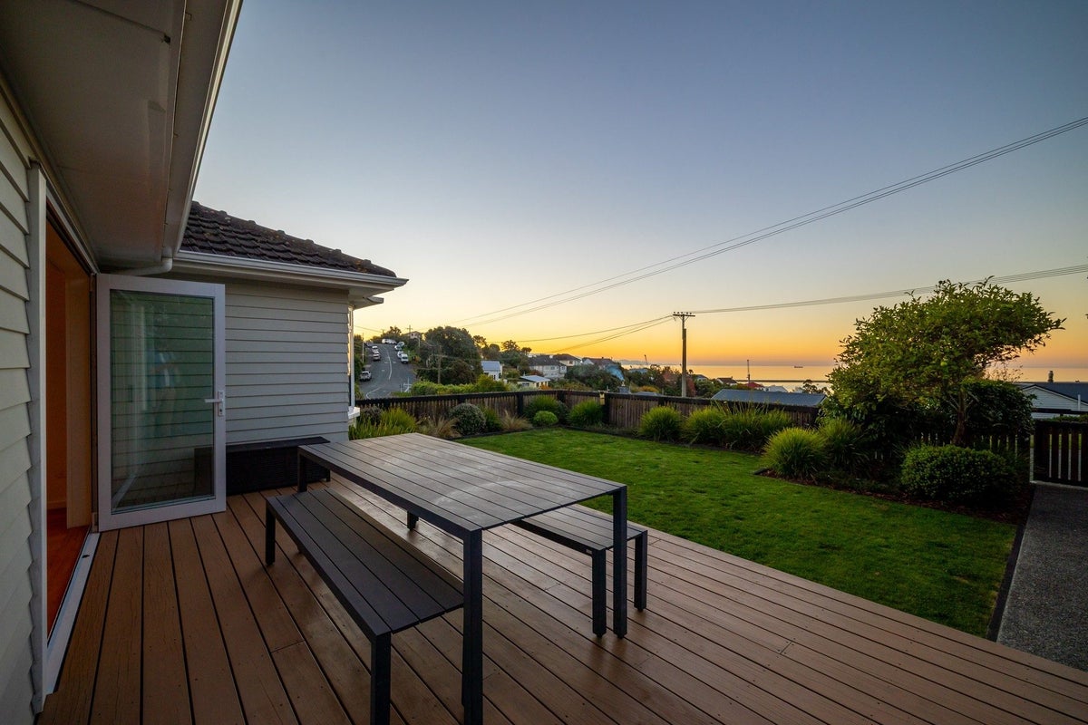 52 Stanley Crescent, Beachville, Nelson - Carousel 1