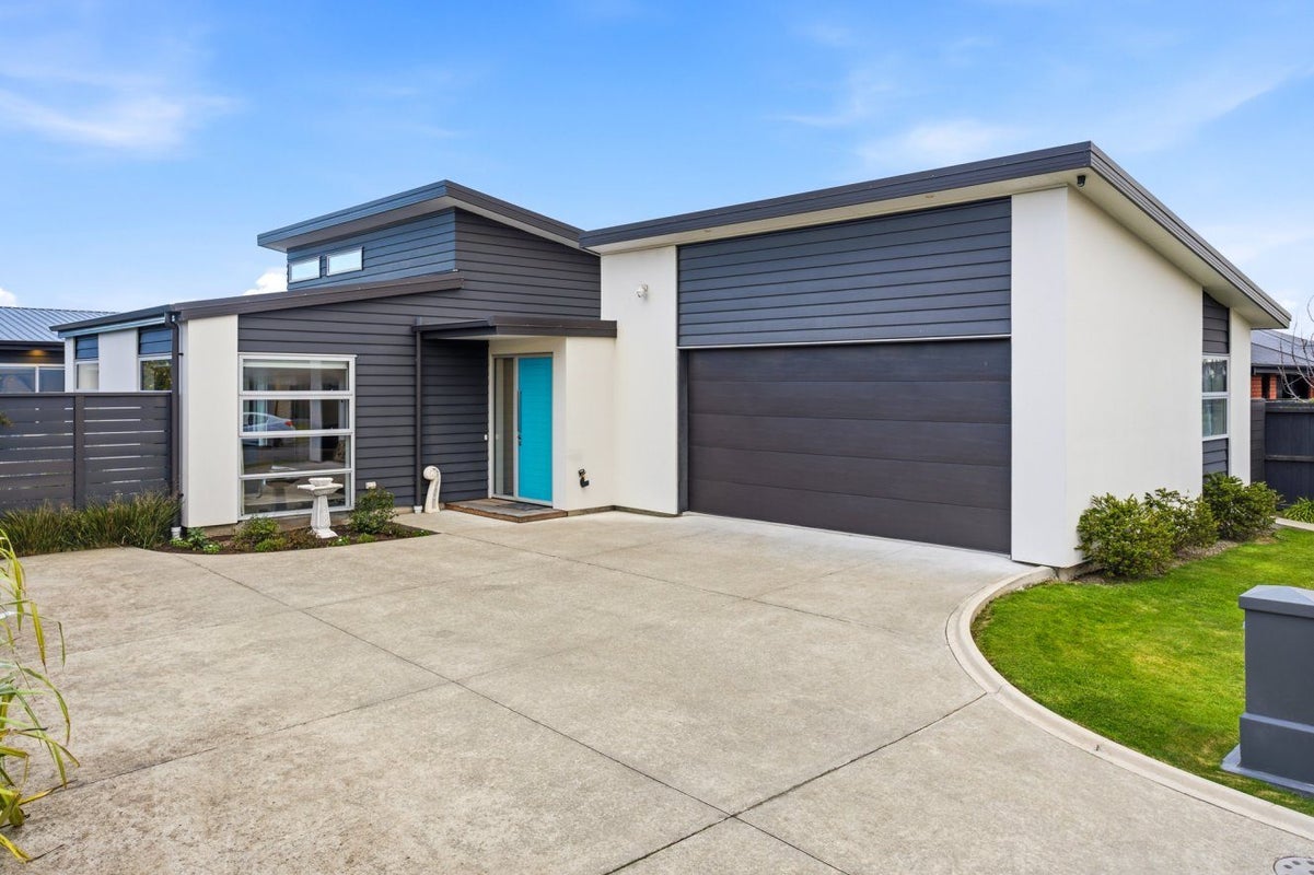 8 Deacon Street, Halswell, Christchurch - Carousel 1