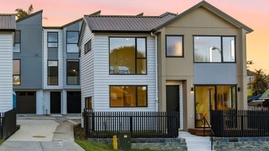 50 Redwing Street, Browns Bay, Auckland - Carousel 1