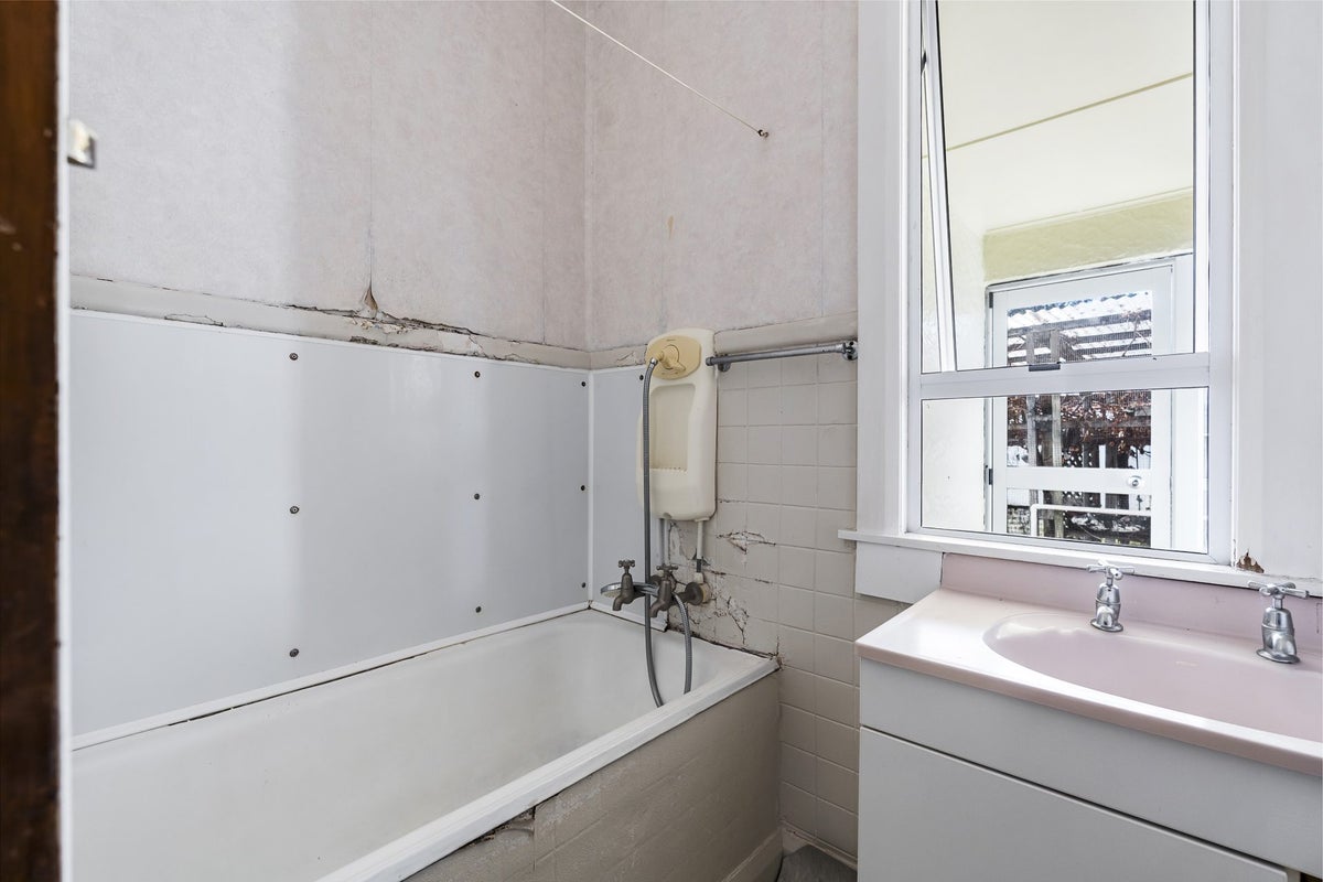 63 Morley Street, New Plymouth, New Plymouth - Carousel 23