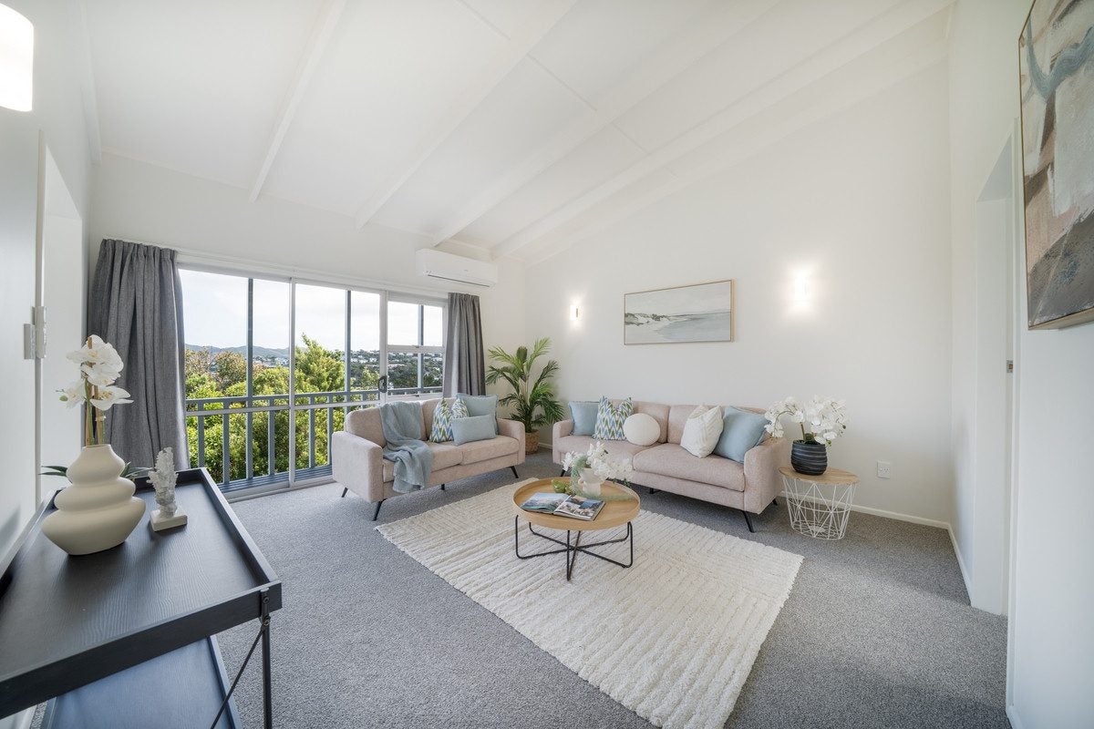 29A Chetwode Grove, Newlands, Wellington - Carousel 1