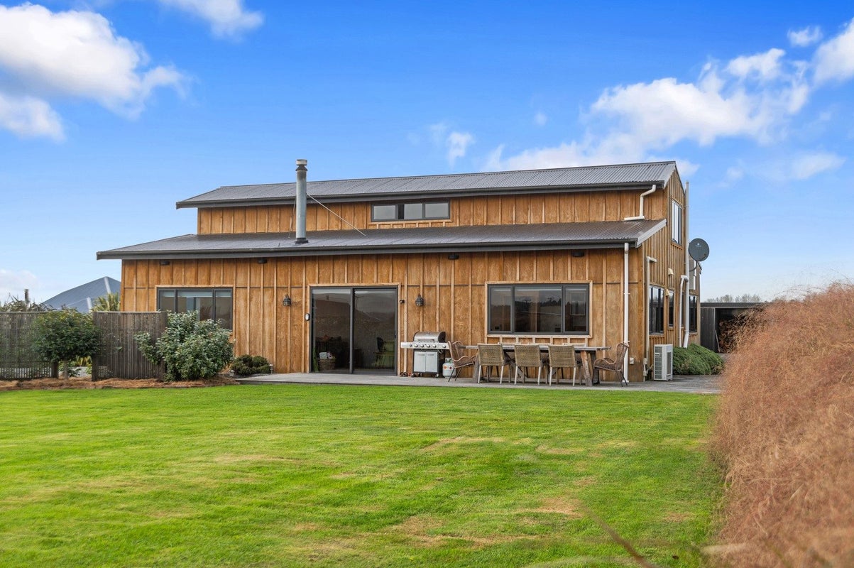1375 Clayton Road, Ashwick Flat, Fairlie - Carousel 1