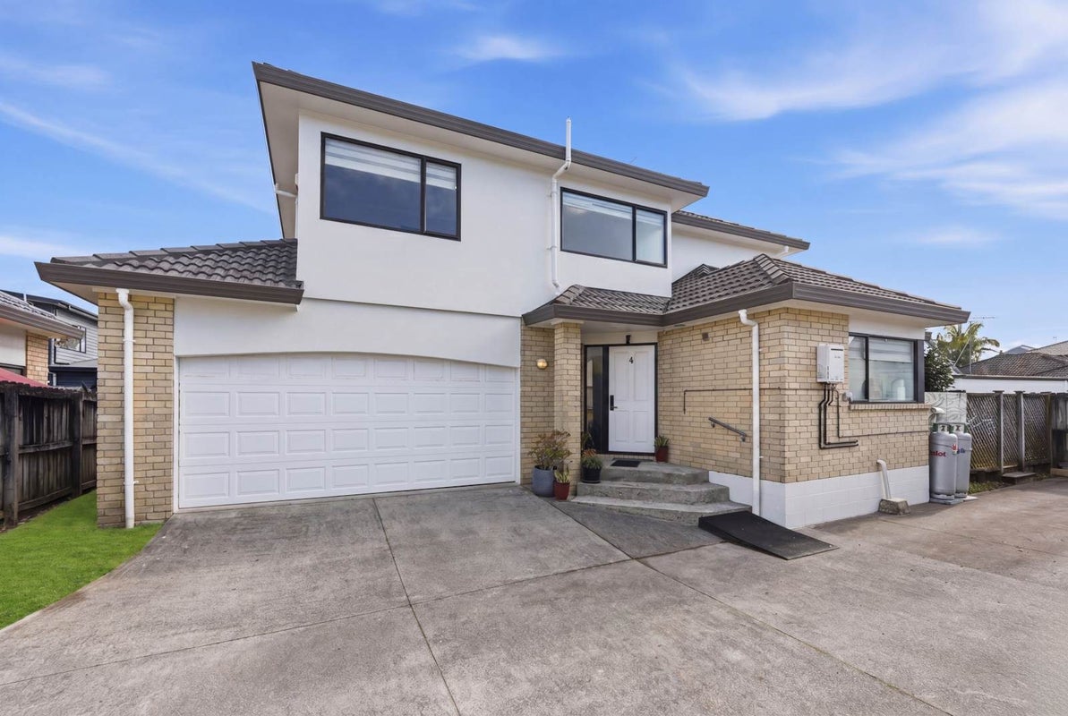 4/96 Elliot Street, Howick, Auckland - Carousel 1