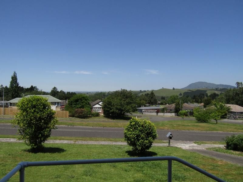 7 Rangiora Crescent, Wairakei, Taupo - Carousel 1