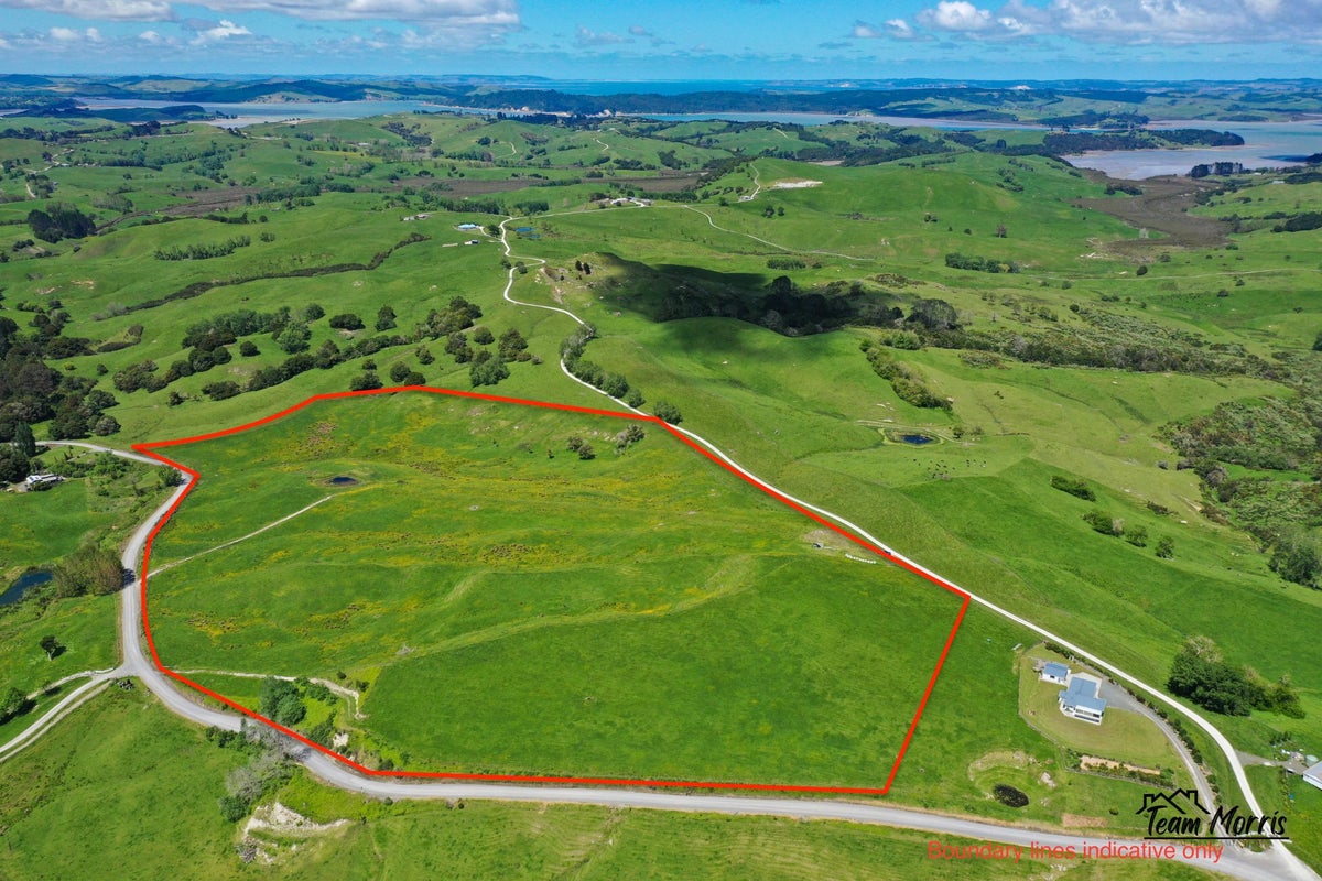156 Marohemo Road, Maungaturoto, Maungaturoto - Carousel 1