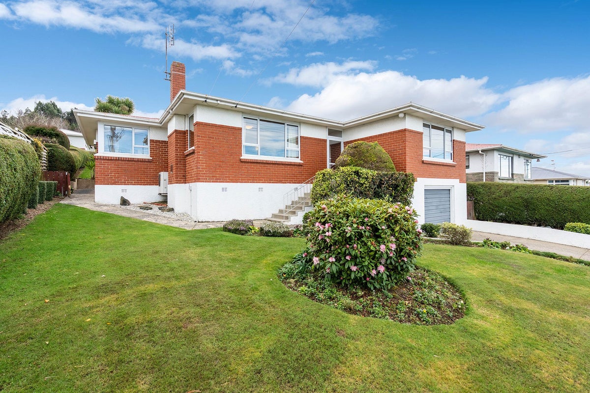 470 Taieri Road, Halfway Bush, Dunedin - Carousel 1