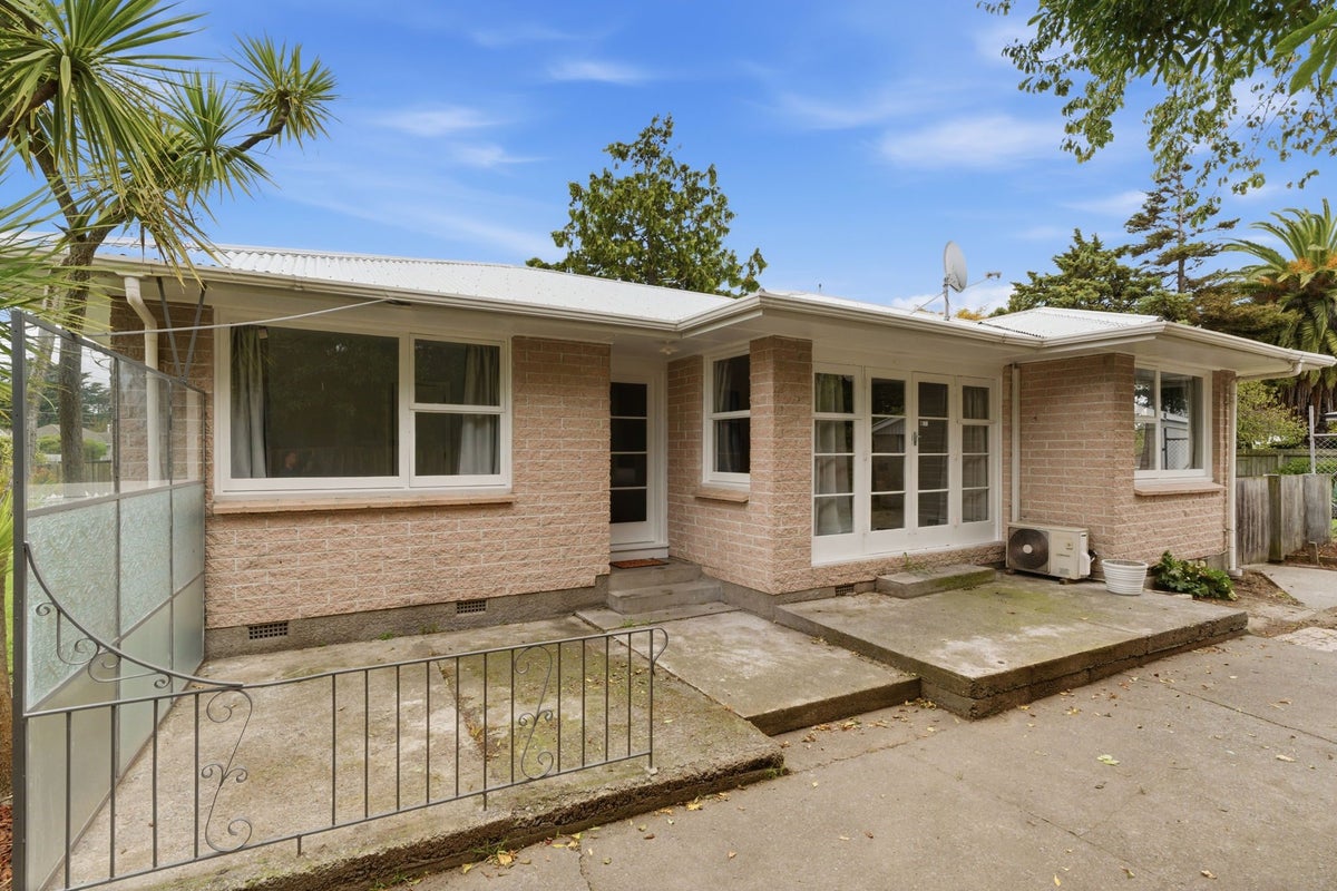 15 Rowses Road, Aranui, Christchurch - Carousel 2