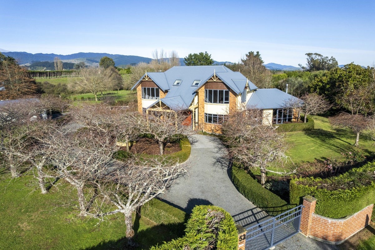 52 Western Rise, Ohau, Levin - Carousel 1
