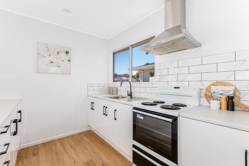 268 Wellington Road, Wainuiomata, Lower Hutt - Carousel 2