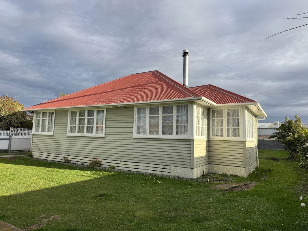 4 Thames Street, Roslyn, Palmerston North - Carousel 1