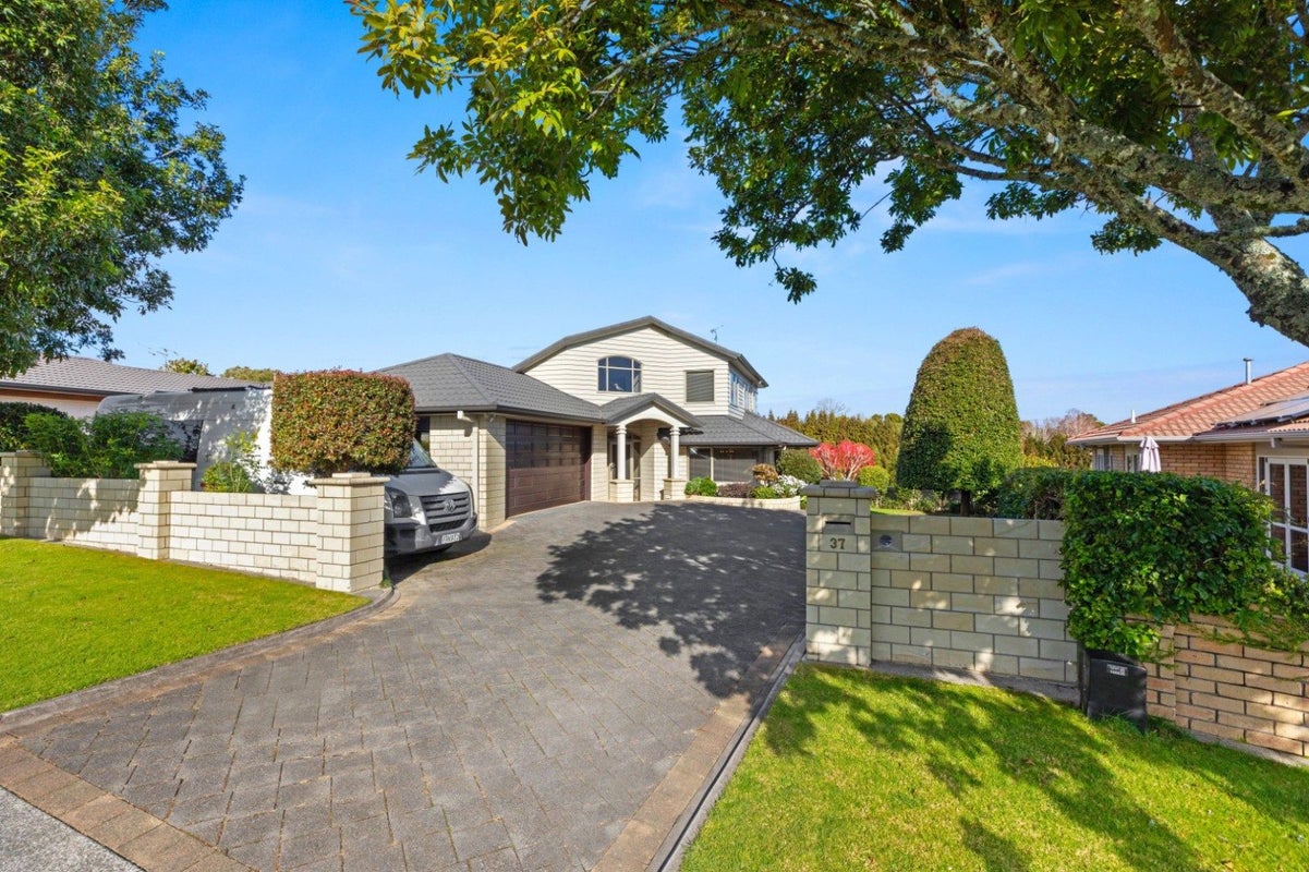 37 Wakefield Drive, Bethlehem, Tauranga - Carousel 1