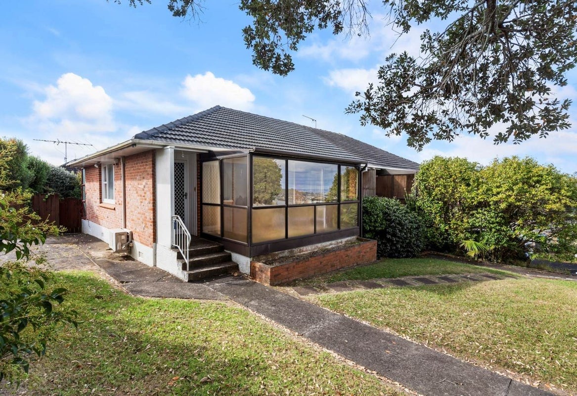 1/347 Hillsborough Road, Mount Roskill, Auckland - Carousel 1