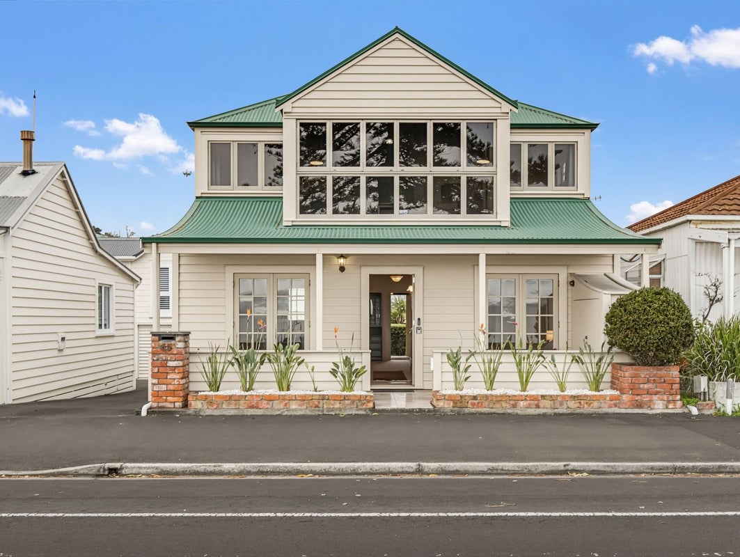 45 Hardinge Road, Ahuriri, Napier - Carousel 1