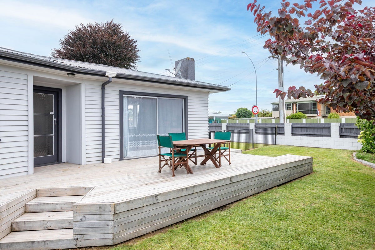 1B Tomin Road, Glenview, Hamilton - Carousel 2