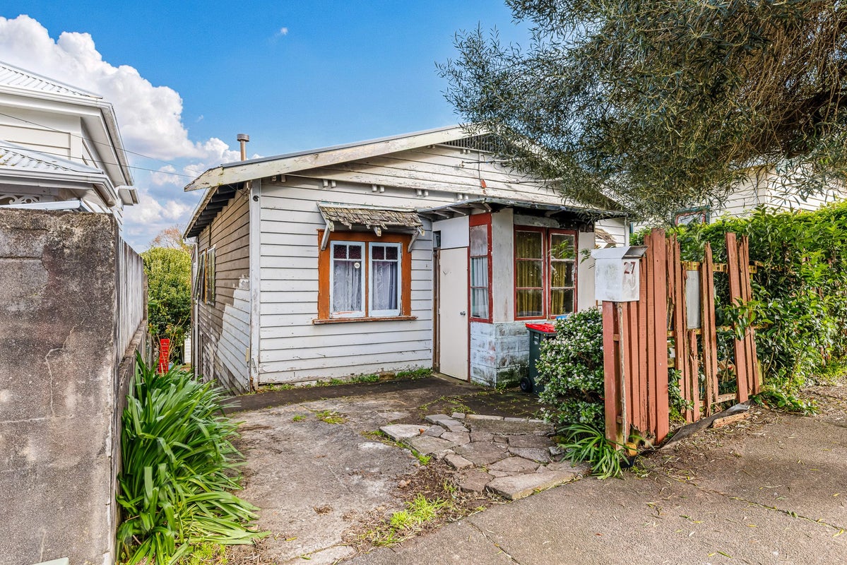 27 Commercial Road, Grey Lynn, Auckland - Carousel 1