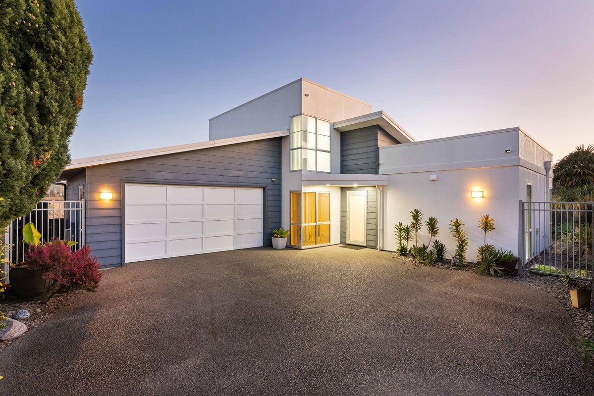 3 Monaco Key, Papamoa Beach, Papamoa - Carousel 1
