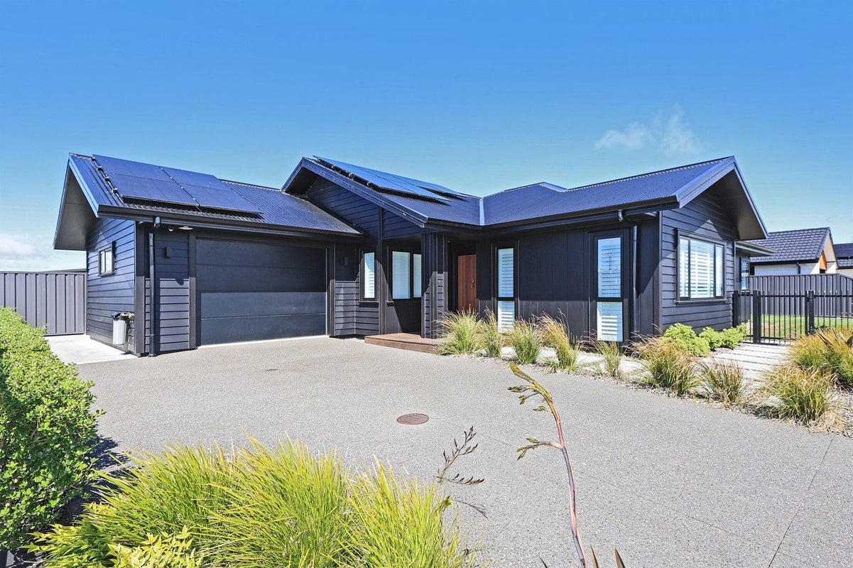 33 Kenny Road, Meeanee, Napier - Carousel 1
