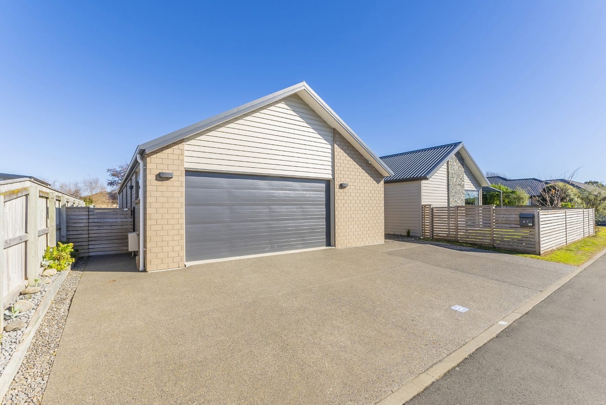 47 Hudson Place, Paraparaumu, Paraparaumu - Carousel 2
