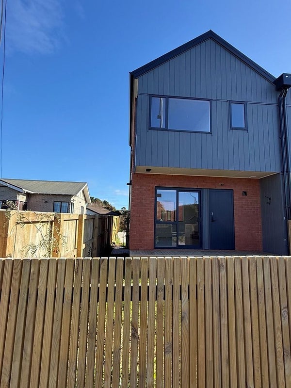 2/629 Great South Road, Otahuhu, Auckland - Carousel 1