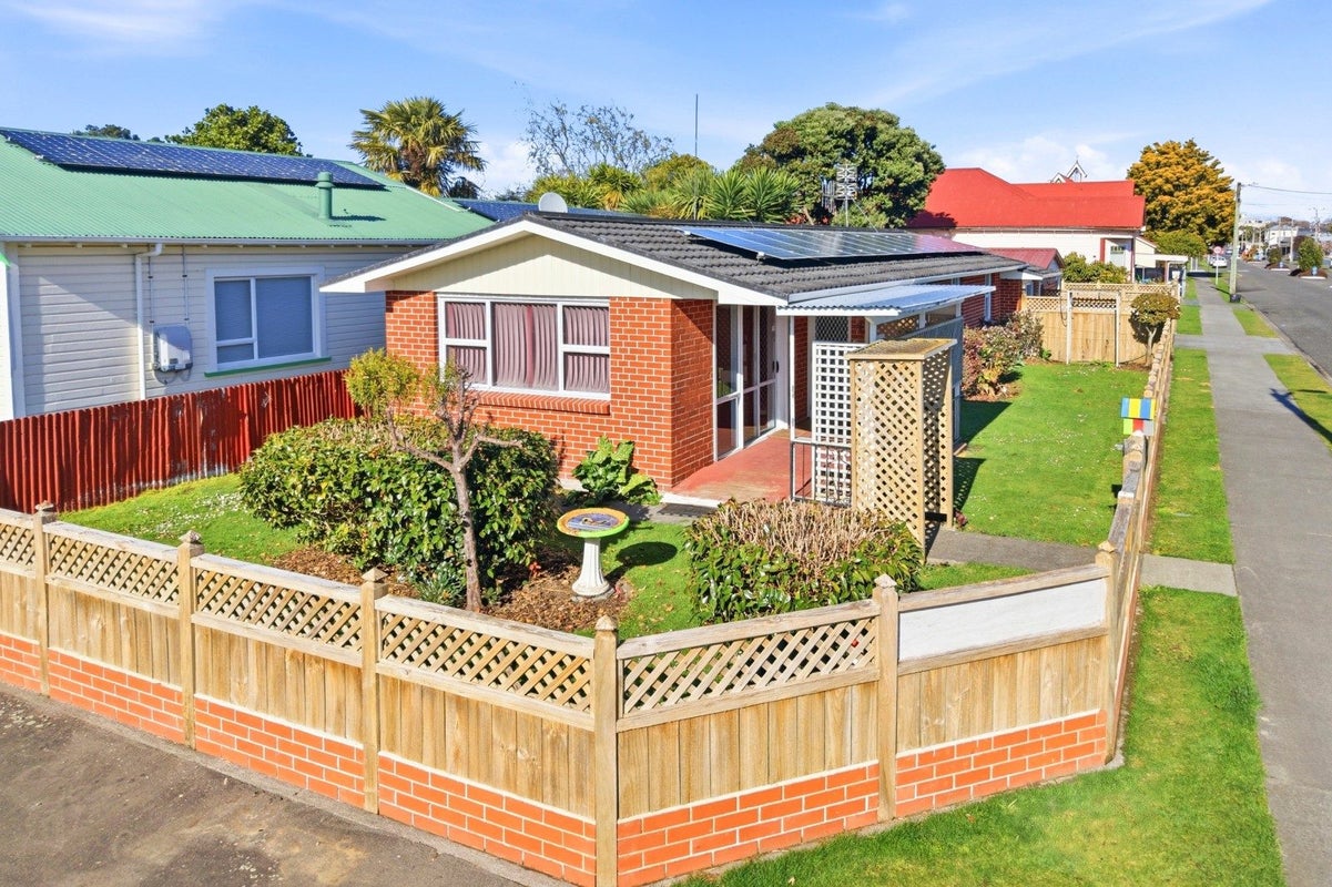 47 Liverpool Street, Whanganui, Whanganui - Carousel 1