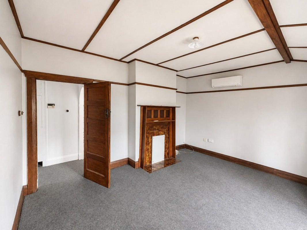 90 Eden Street, Oamaru - Carousel 1