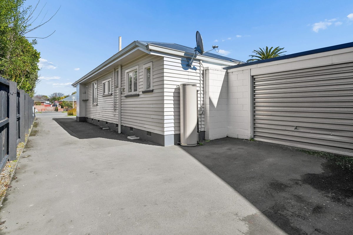 1/98 Memorial Avenue, Ilam, Christchurch - Carousel 18