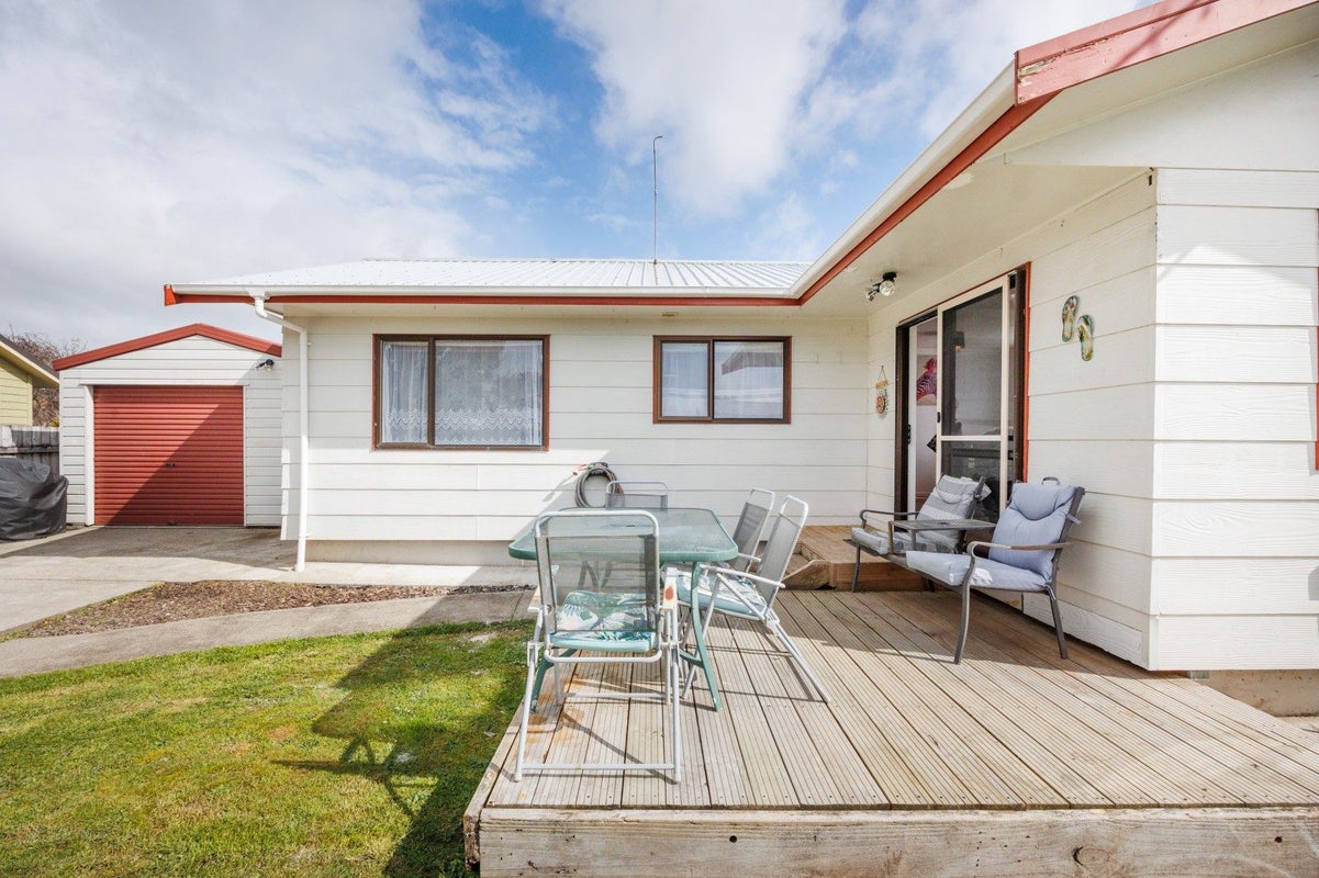 41A Raglan Avenue, Cloverlea, Palmerston North - Carousel 1