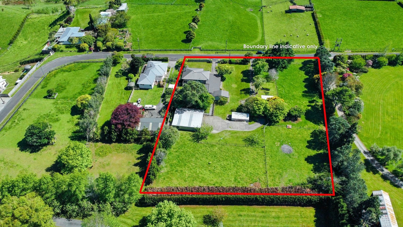 25 Atkinson Road, Hurworth, New Plymouth - Carousel 27
