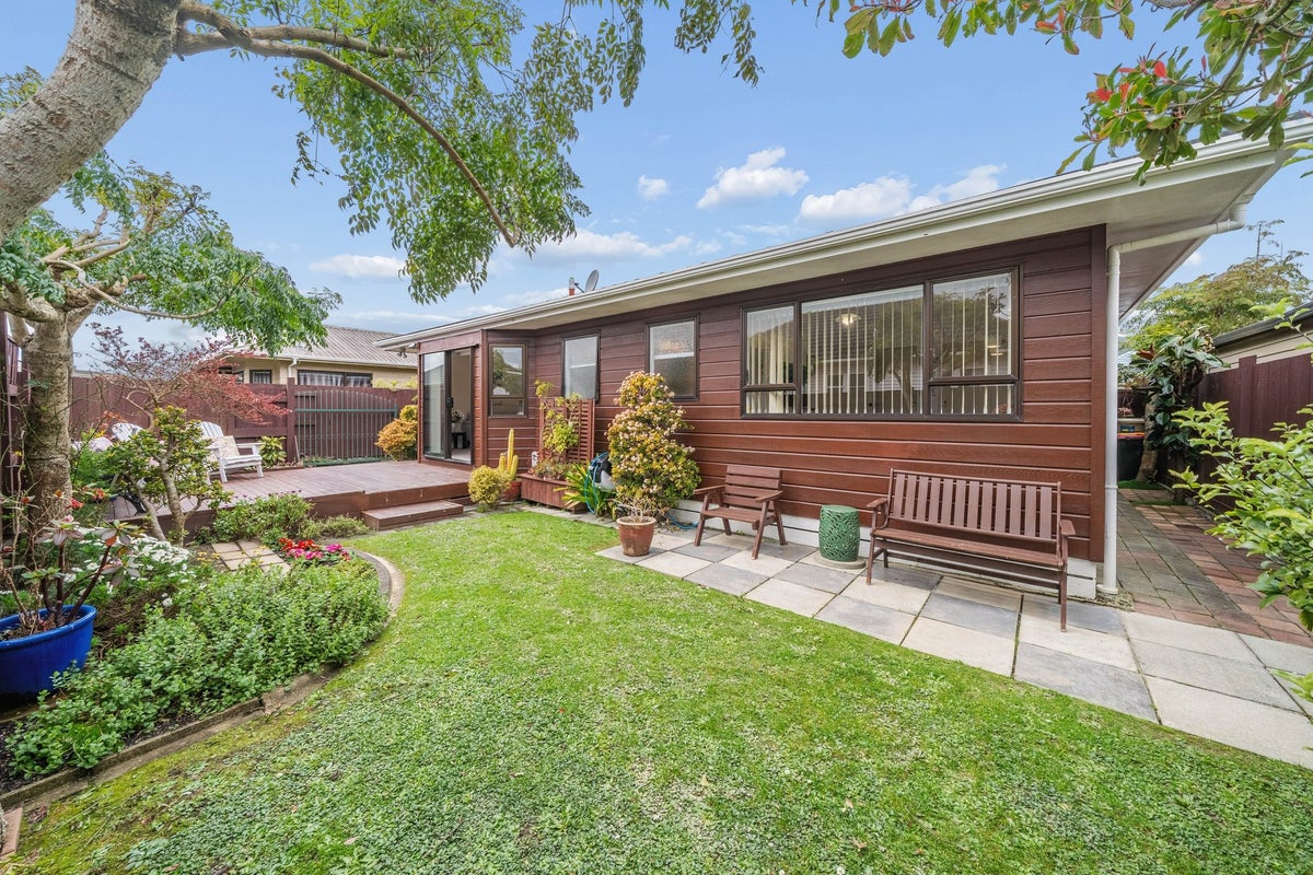 50B Athlone Crescent, Avalon, Lower Hutt - Carousel 1