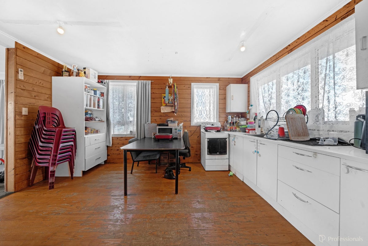 26 Clayton Avenue, Otara, Auckland - Carousel 2