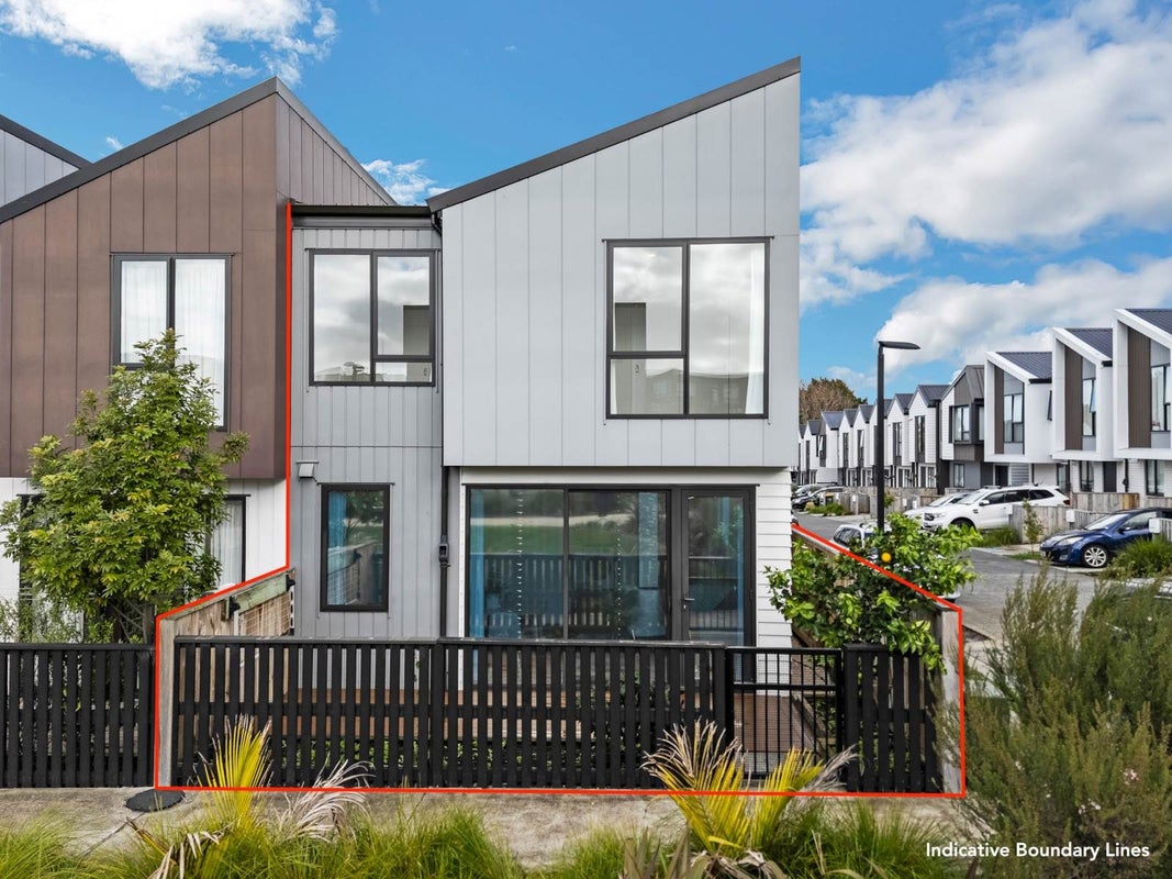 32 Waipuhinui Way, Wiri, Auckland - Carousel 1