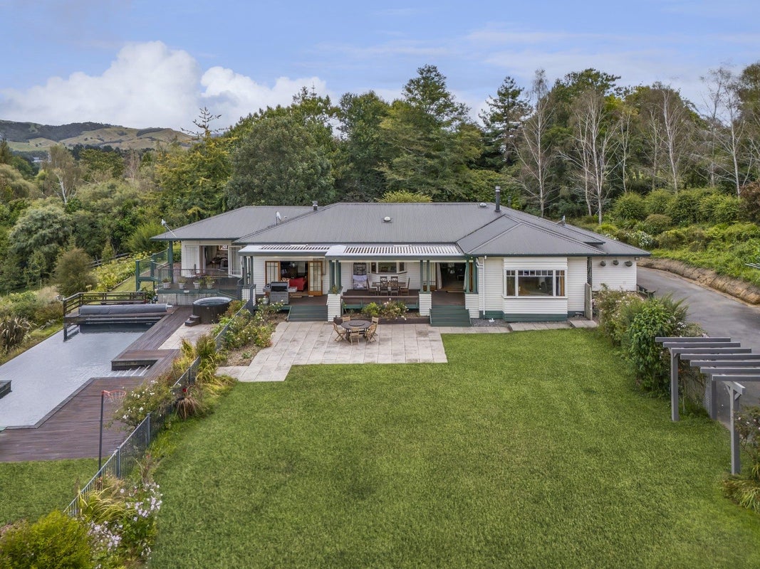 1006 Tirau Road, Karapiro, Cambridge - Carousel 1