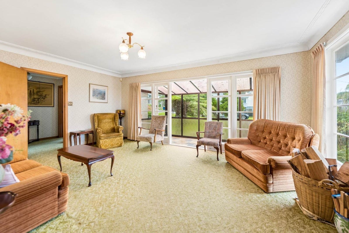 11 Wernham Place, Northcote, Auckland - Carousel 2