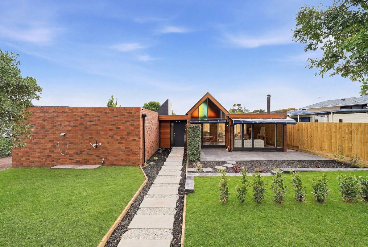 41 Fitzherbert Avenue, West Harbour, Auckland - Carousel 1