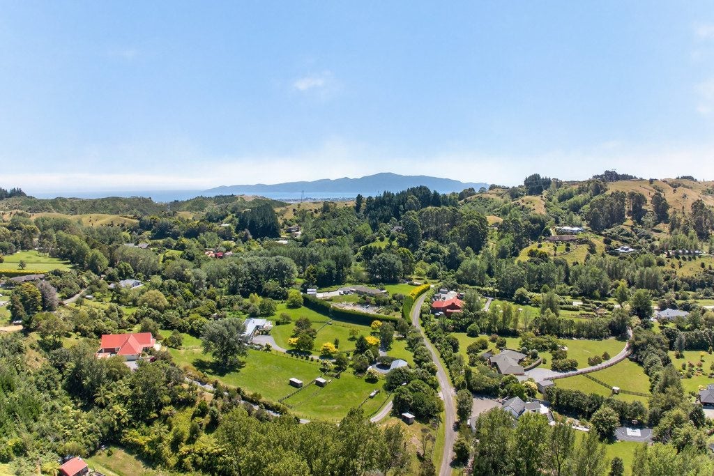 32 Maui Pomare Road, Nikau Valley, Paraparaumu - Carousel 43