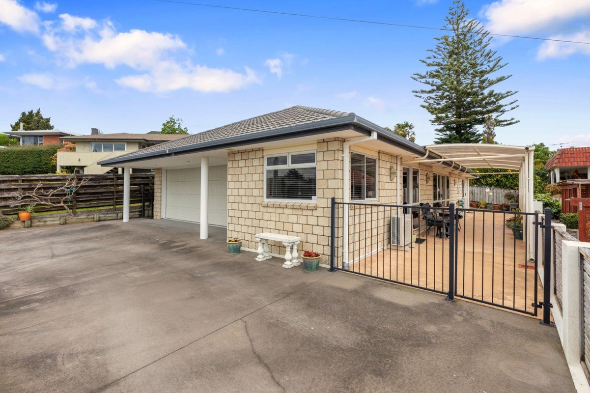 3 Linley Terrace, Judea, Tauranga - Carousel 2